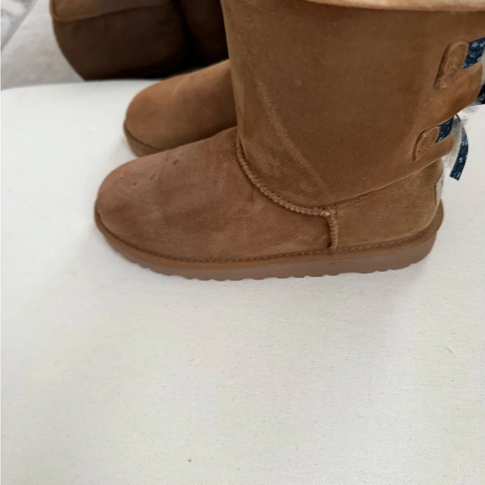 UGG Tan Boots with Navy Bows